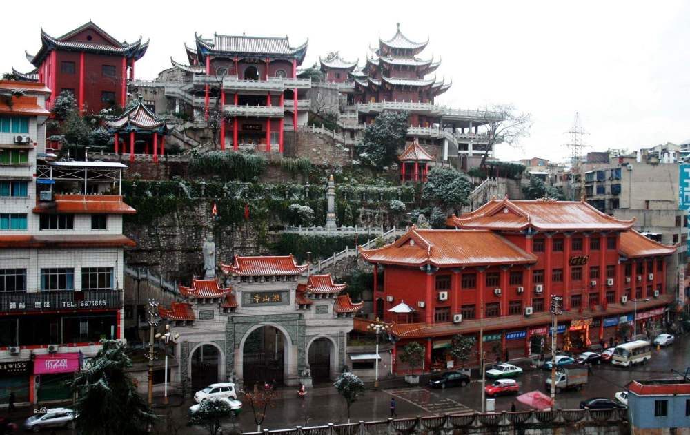金鼎人口_金鼎大佛图片(3)