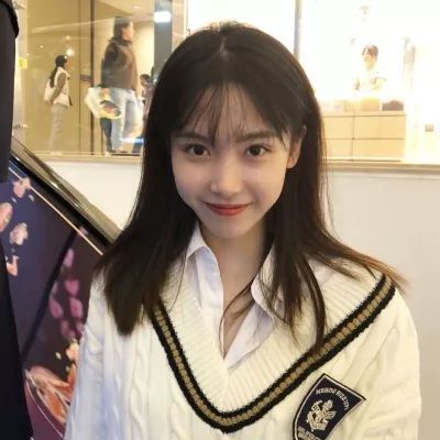 不容易撞头像的真人女生头像