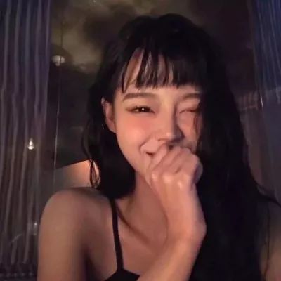 不容易撞头像的真人女生头像