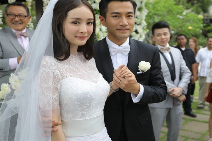 杨幂瞒不住了,终于说出为何嫁给大自己12岁的刘恺威,令人惋惜