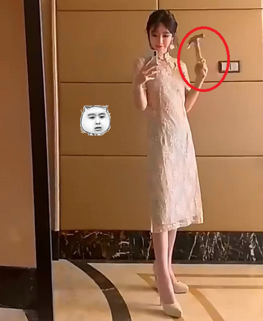 呆妹儿微博晒美照,萝莉和旗袍让粉丝选择,粉丝:我选择