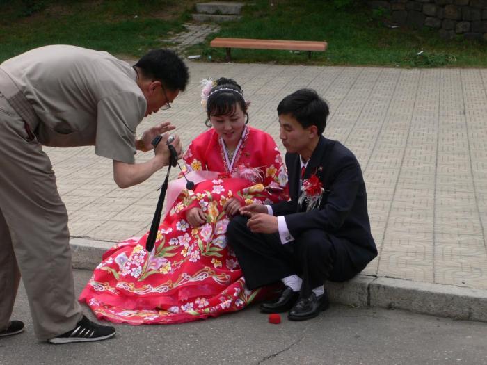 看看朝鲜女孩找男朋友的标准是什么?