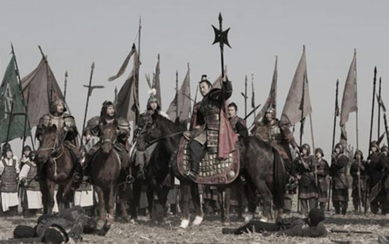 古代打仗时将军骑马,士兵拿着刀枪在后面跑,士兵们不会累吗?