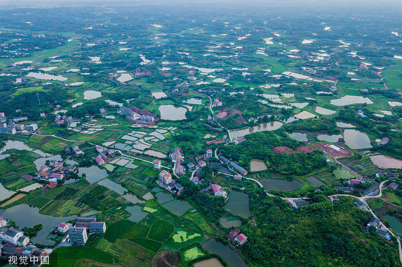 湖南衡阳:航拍西渡镇田园建筑 乡村风景美如画卷