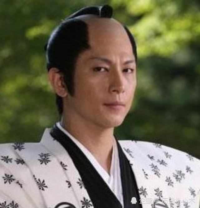 古代日本人为何要把中间的头发剃掉?说出原因你可能不