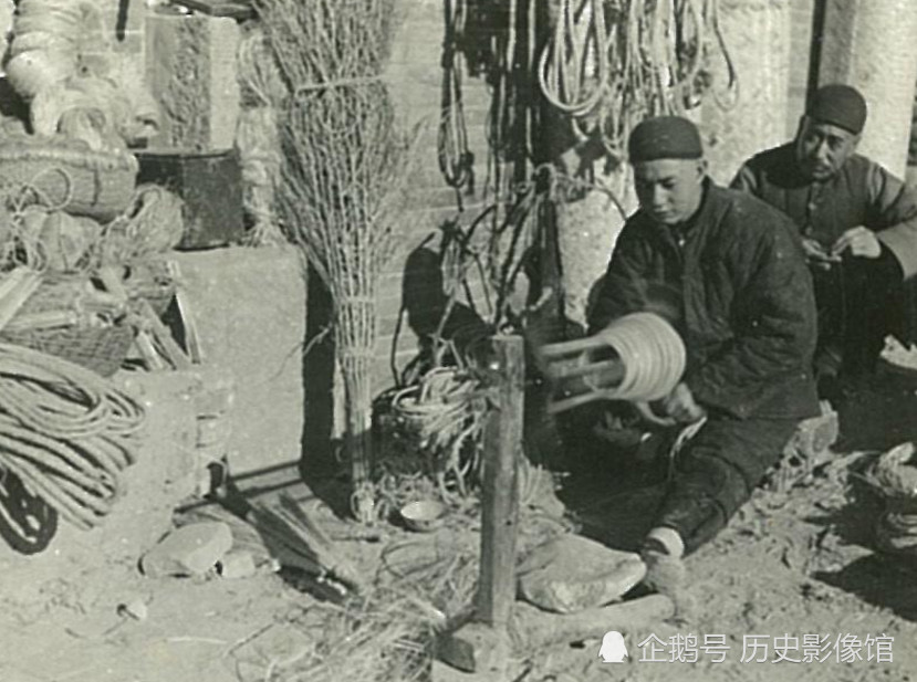 1930年代中国农村男人生活情况,老照片太罕见!