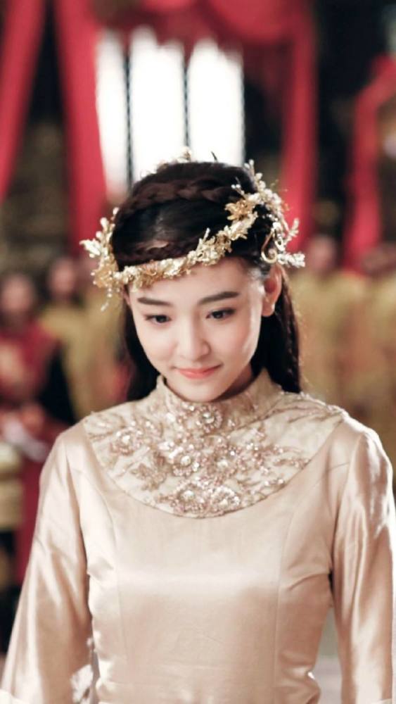 古装饰演仙女烫的四位明星,"雪见"上榜,图四才是最仙最美的!