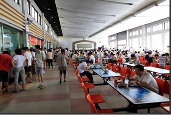 清华大学的食堂火了,实力和美食兼备,学渣吐槽,可惜自己分不够