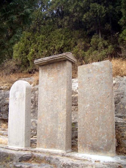 张良死后500年,其墓被盗出一本千年奇书,曾帮助刘邦夺得江山