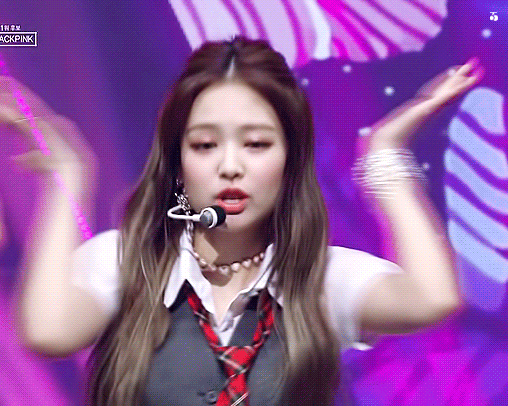 聊韩国女团里被黑得最厉害的一个摩羯座爱豆—— blackpink的jennie