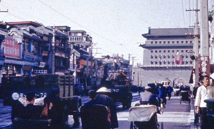 老照片:彩色记忆1956年,安静祥和的北京街景