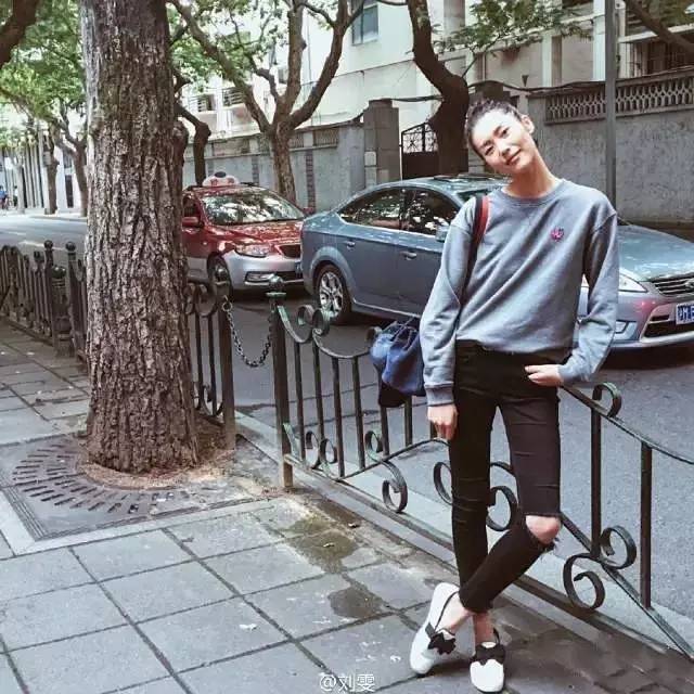 杨幂宋佳刘雯一年穿火1000件衣服，谁是最时髦星人？