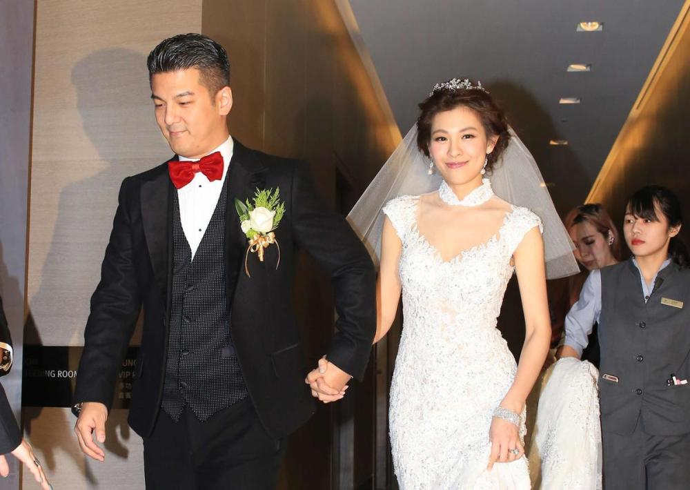 孙志浩与贾静雯离婚后,2016年与名模林若亚在关岛完婚.(东方ic)