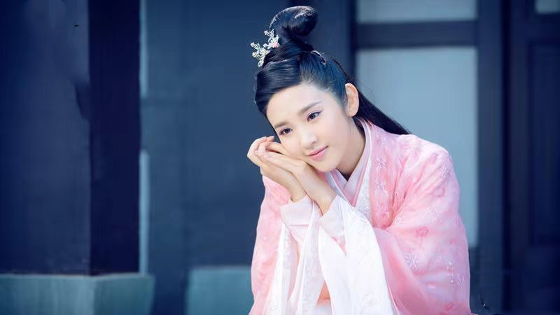 肖战电影《诛仙》改档,女演员反差明显,李沁清冷帅气唐艺昕甜美