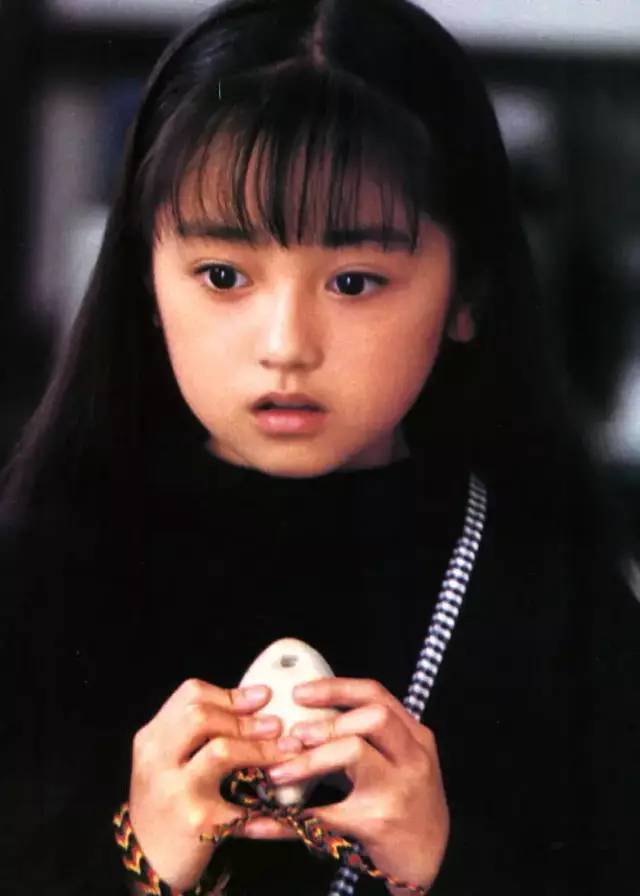 长脸型更易出大美人 她告诉你短圆脸才是扮嫩的极限 看点快报