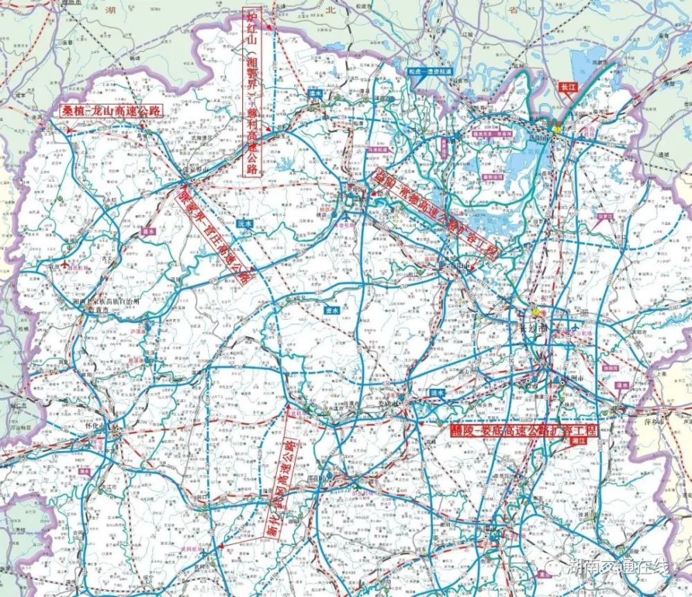 高速公路共线一段,经新化县洋溪镇,水车镇,至隆回县金石桥镇,六都寨镇