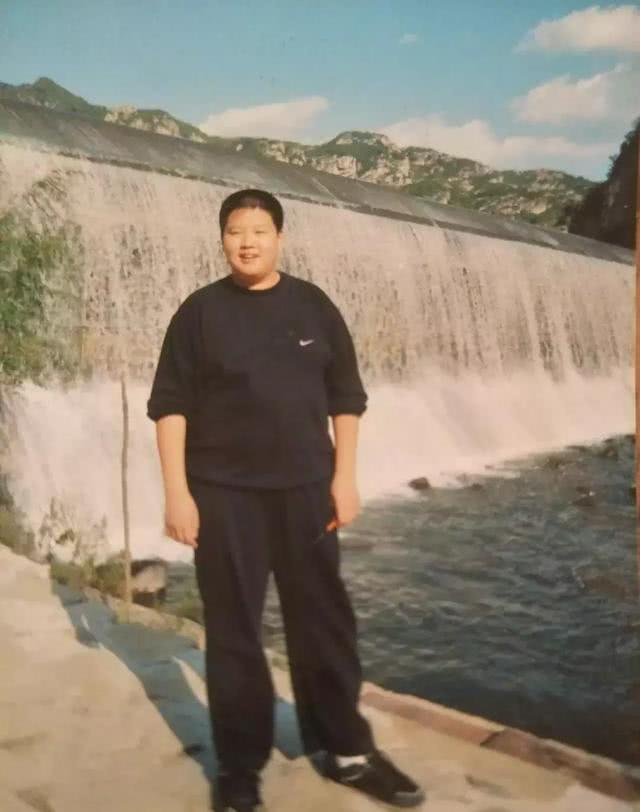 果然所有的胖子都是潜力股.男明星胖瘦前后对比,不可思议!