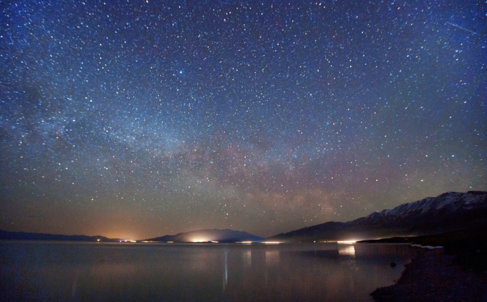 赛里木湖,星空,新疆,草原,旅游