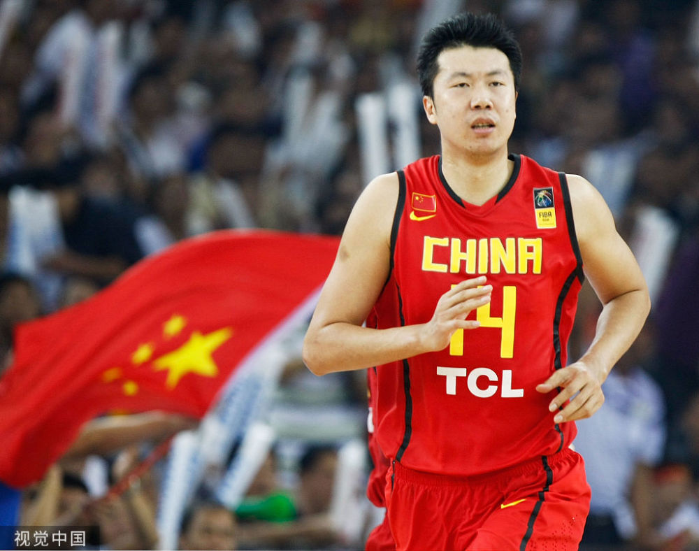 奥尼尔的点评:王治郅为何没能在nba立足?太有道理了