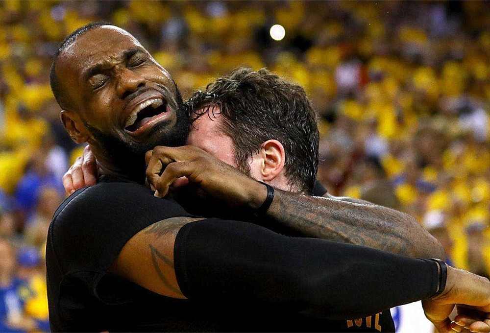 nba让人潸然泪下的瞬间,科比告别战,詹姆斯夺冠,罗斯50分