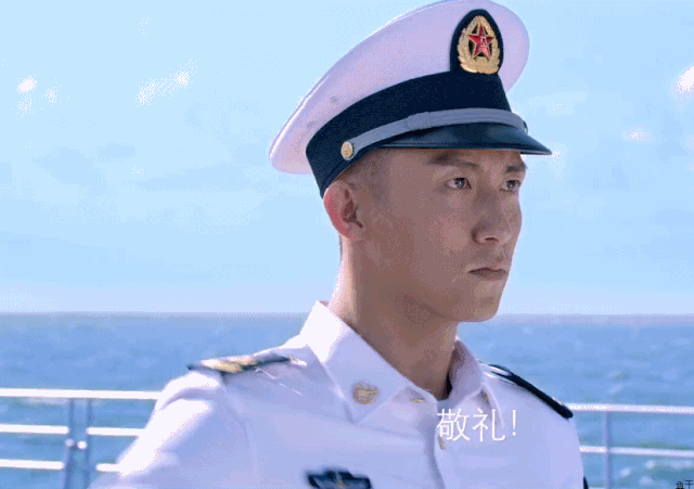 男明星的制服造型太迷人干练又显精神