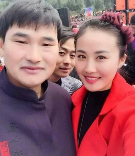 朱之文儿子结婚,儿媳妇貌美如花,女儿要嫁像胡歌一样的男人