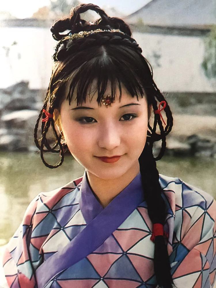 袭人芳官伴宝玉猜一成语_成语故事简笔画(2)