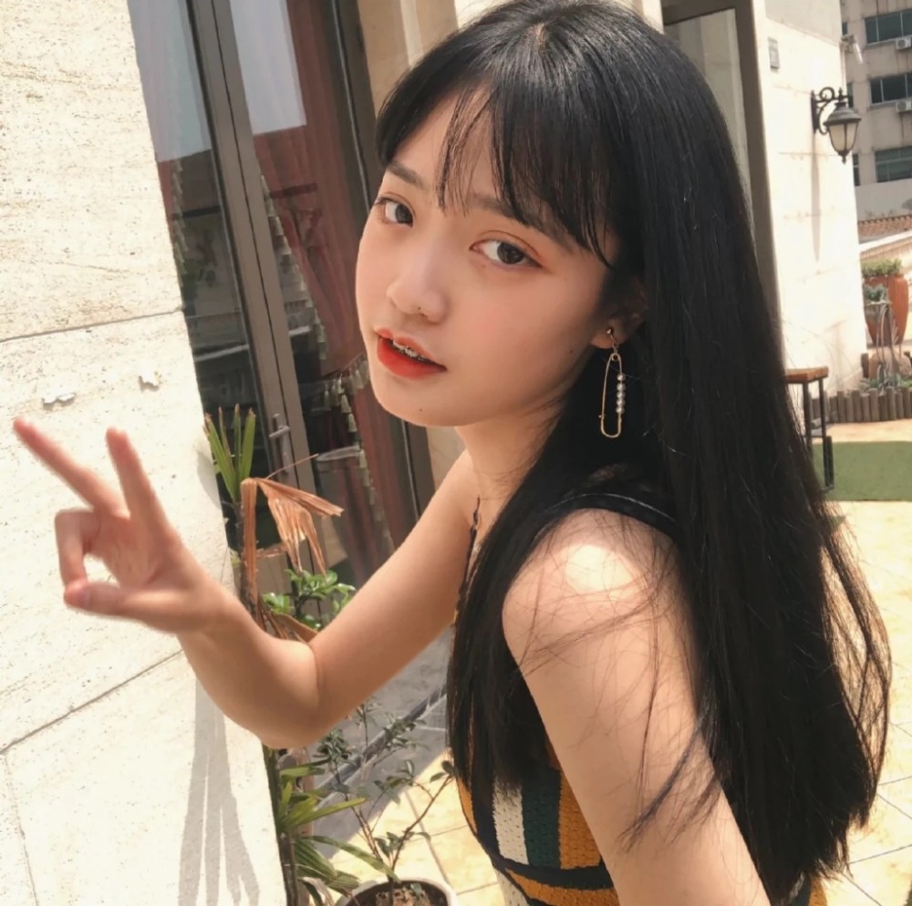女生头像:长期单身是件危险的事,一旦你习惯了,便懒得