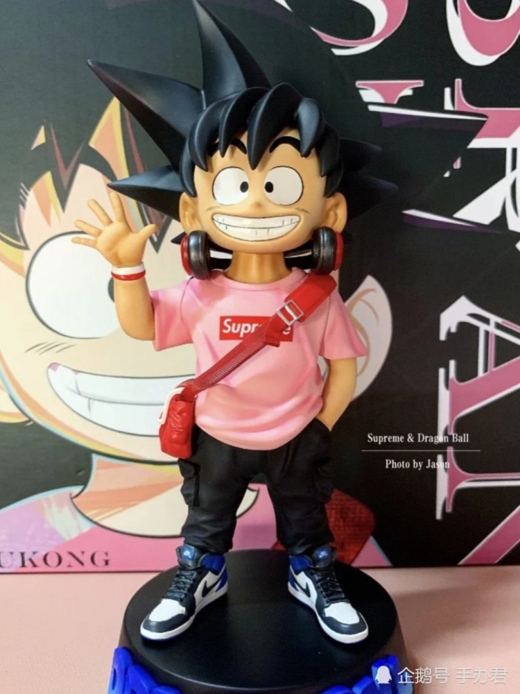 卡卡罗特也穿潮牌?龙珠小悟空手办,从z战士到品牌代言