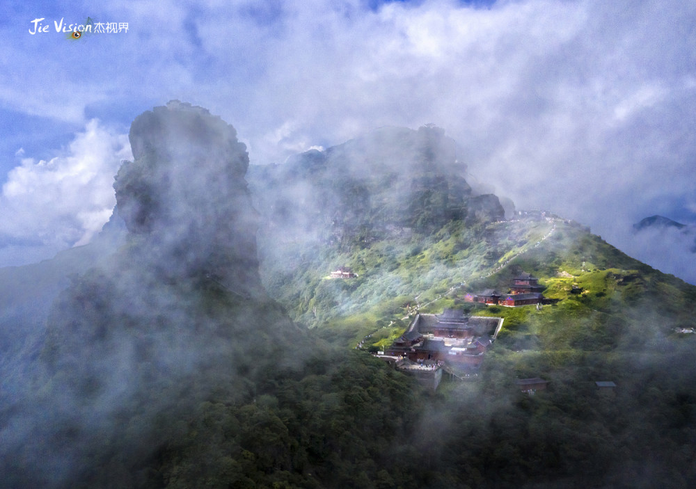 弥勒佛的道场是雪窦山还是梵净山?如果我是他我会选择