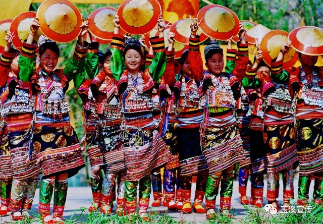 花腰傣服饰:穿在身上的民族文化符号