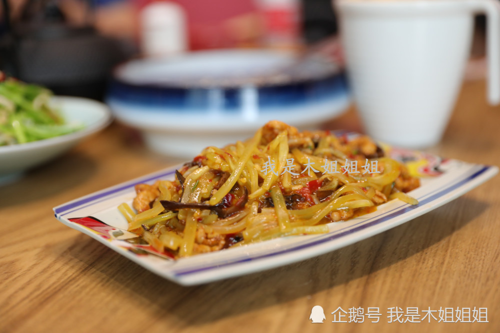 春熙路最火爆的川菜馆来西安了,一道招牌菜饱受争议
