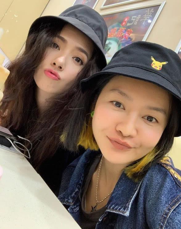 郭碧婷和素人闺蜜合影,意外被对方抢镜,粉丝:这女生太