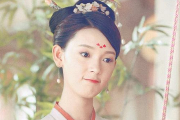 演傻白甜不被讨厌的4位女星,赵丽颖上榜,最后