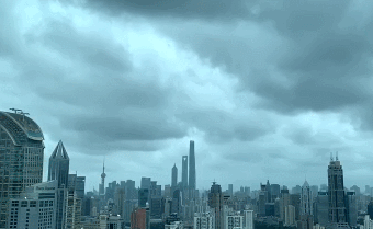 上海天空乌云密布 上海发布台风预警已升级为黄色
