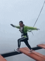 搞笑gif:大家好我们是表情包家族-看点快报