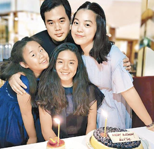 钟镇涛四子女颜值全跑偏?厌世长子太肥胖,仨女儿不像爸也不像妈