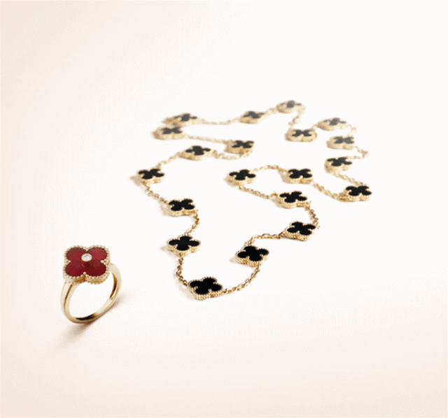 比如宝格丽的很多爆款