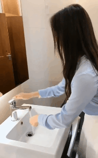 爆笑gif:妹子,我也有个难题,能否帮我解决一下?