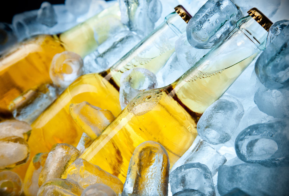 疫情期间国外进口啤酒能喝吗-2022年疫情的雪花啤酒能喝吗