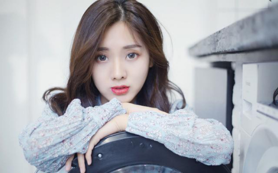 我携清风揽明月