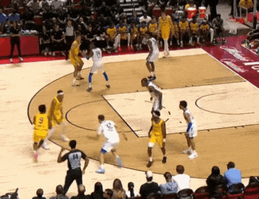 21投16铁！广东队外援锁死弗拉格！NBA状元首秀彻底搞砸