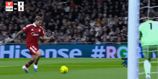 西甲：皇馬2-0十人塞維利亞！距巴薩1分 姆巴佩年度59球+平C羅紀錄 - 