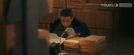 内娱服警役第一人，入行20年演过10个警察？这次又玩什么新花样
