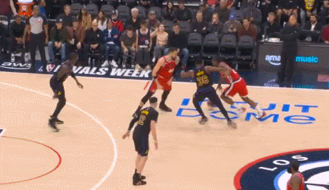 快船拒湖人26分逆轉！小卡復出哈登18+10引7人上雙 詹東55+16 - 