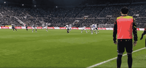 豪門皆獲勝：曼城3-1紐卡進八強 巴薩1-0畢爾巴鄂4分領跑 尤文4-0 - 