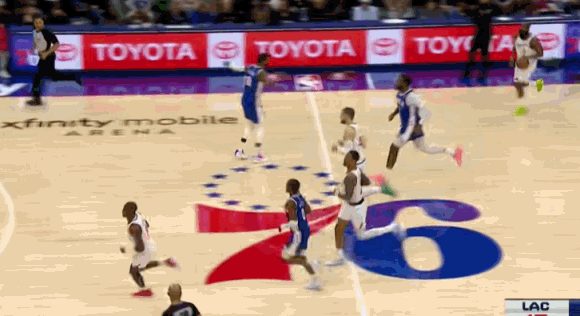 哈登連丟絕殺吞里程悲！76人逆轉勝快船 馬克西39分喬治首秀9中2 - 