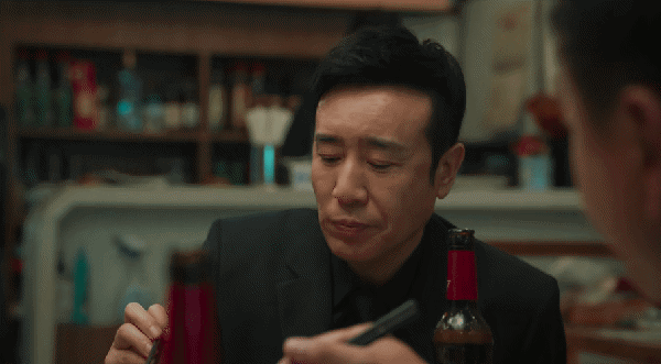 于和伟一出手,就给央视带来金融反腐黑马剧_腾讯新闻