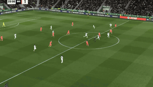 浪費8個機會+三中門框！11.1億衛冕冠軍仍3-1升班馬 16戰15勝 - 