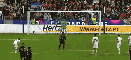 世預賽收官：葡萄牙9-1 英格蘭2-0八戰全勝進22球0失球 法國3-1 - 